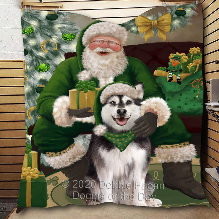 Christmas Irish Santa with Gift and Alaskan Malamute Dog Quilt Bed Coverlet Bedspread - Pets Comforter Unique One-side Animal Printing - Soft Lightweight Durable Washable Polyester Quilt