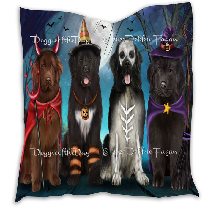 Happy Halloween Trick or Treat Newfoundland Dogs Lightweight Soft Bedspread Coverlet Bedding Quilt QUILT60446
