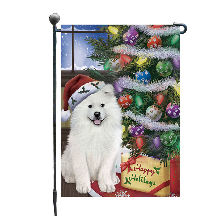 Christmas Tree with Presents Samoyed Dog Garden Flags Outdoor Decor for Homes and Gardens Double Sided Garden Yard Spring Decorative Vertical Home Flags Garden Porch Lawn Flag for Decorations