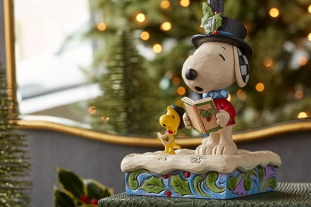 Enesco Peanuts Jim Shore Snoopy and Woodstock Caroling by Lamp Post Lit Figurine