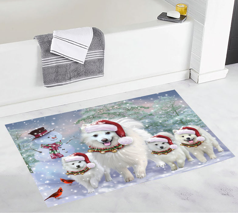 Christmas Running Fammily American Eskimo Dogs Bath Mat