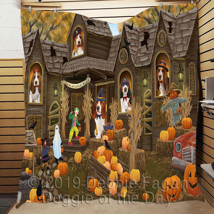 Haunted House Halloween Trick or Treat Basset Hound Dogs Quilt