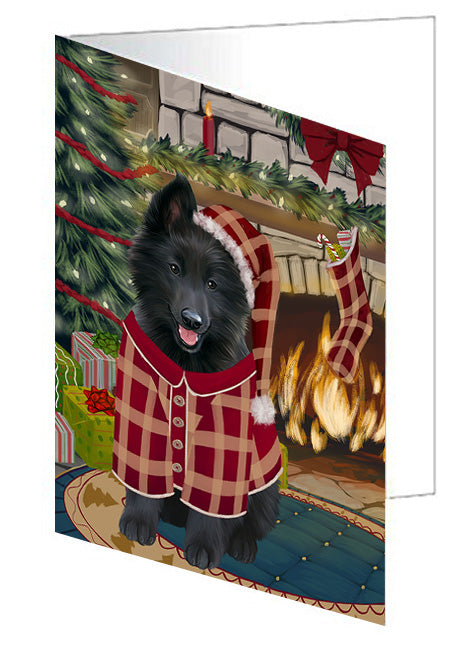 The Stocking was Hung Golden Retriever Dog Handmade Artwork Assorted Pets Greeting Cards and Note Cards with Envelopes for All Occasions and Holiday Seasons GCD70454