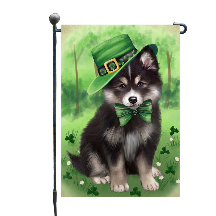 St. Patrick's Day Finnish Lapphund Dog Garden Flags Outdoor Decor for Homes and Gardens Double Sided Garden Yard Spring Decorative Vertical Home Flags Garden Porch Lawn Flag for Decorations GFLG68580