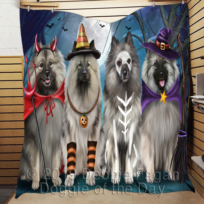 Happy Halloween Trick or Treat Keeshond Dogs Lightweight Soft Bedspread Coverlet Bedding Quilt QUILT60416