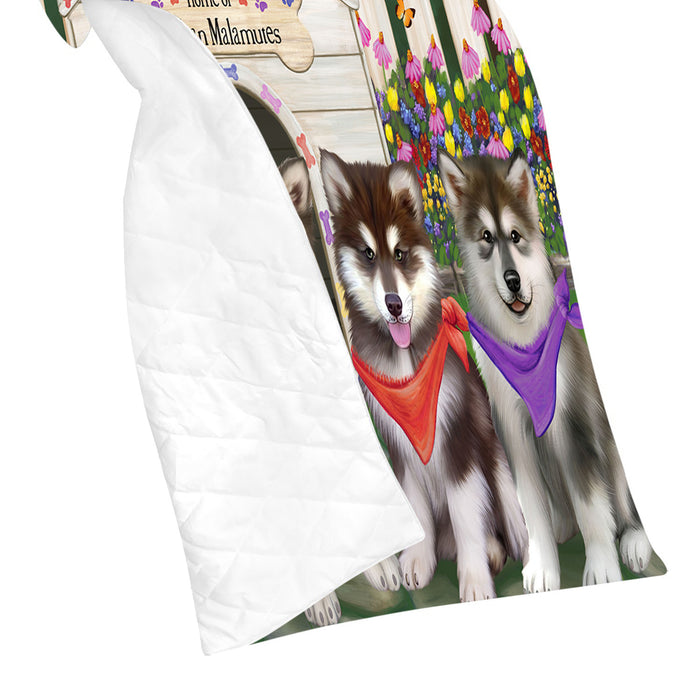 Spring Dog House Alaskan Malamute Dogs Quilt
