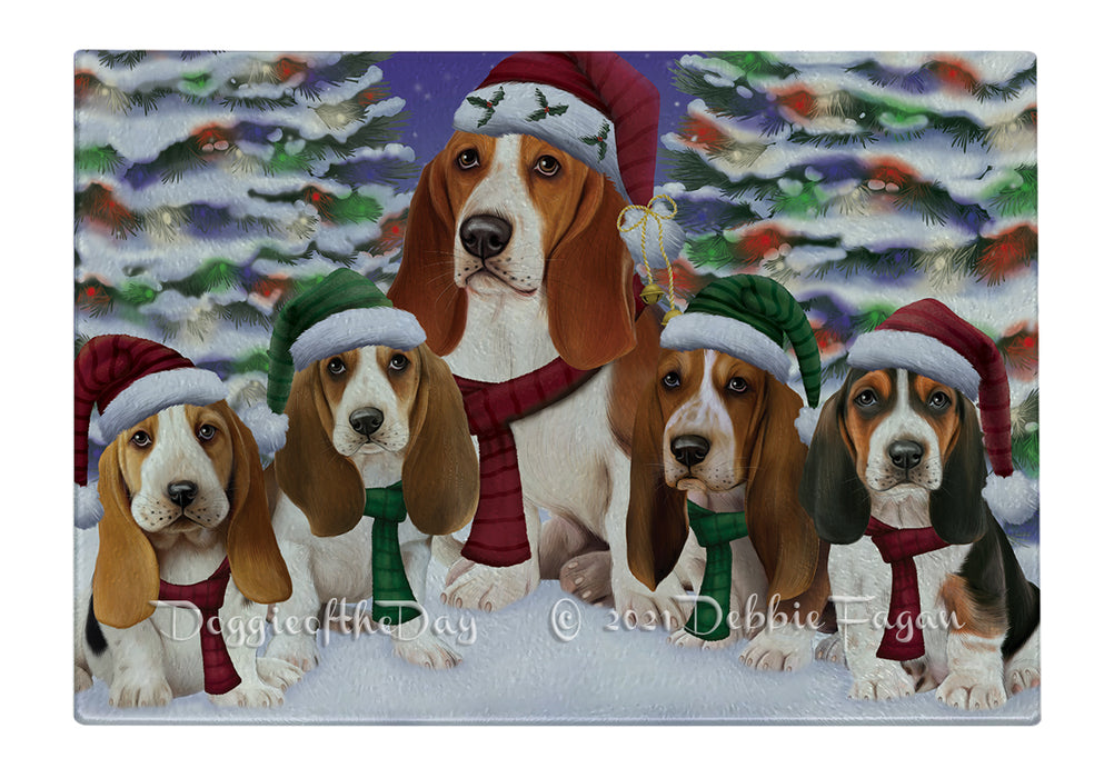 Christmas Family Portrait Basset Hound Dog Cutting Board - For Kitchen - Scratch & Stain Resistant - Designed To Stay In Place - Easy To Clean By Hand - Perfect for Chopping Meats, Vegetables