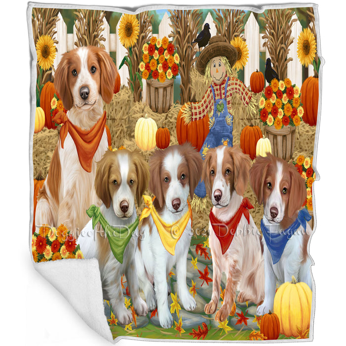 Fall Festive Gathering Brittany Spaniels Dog with Pumpkins Blanket BLNKT71751