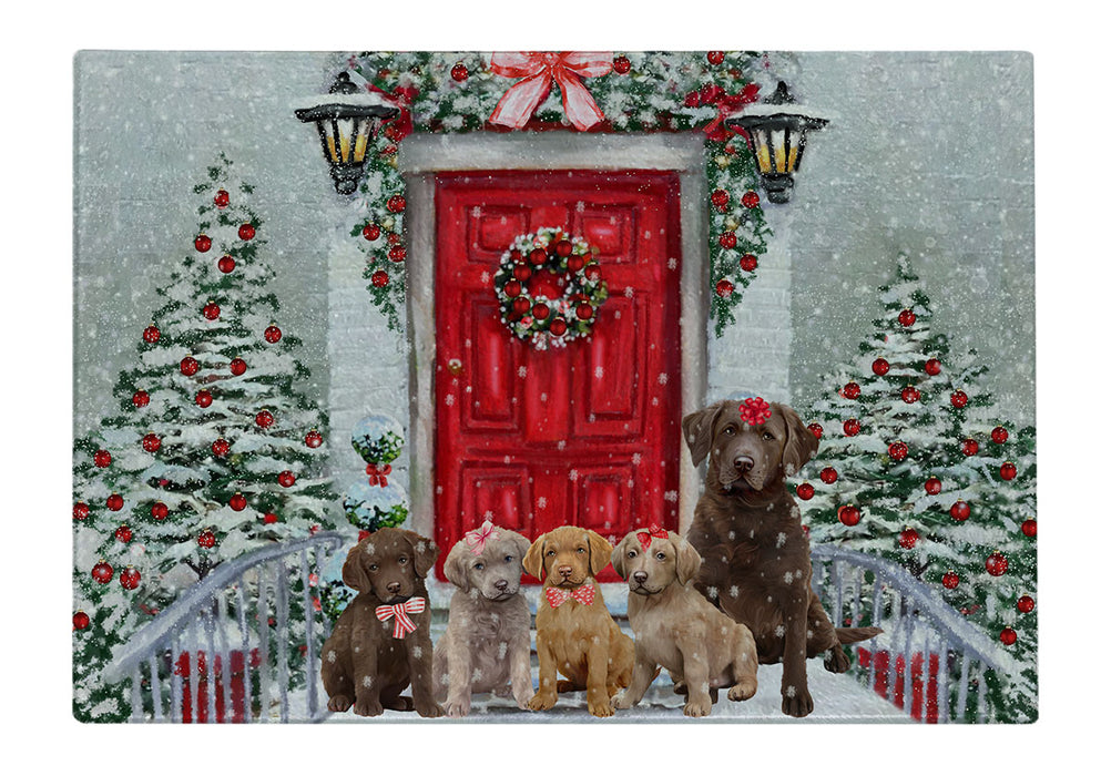 Christmas Holiday Welcome Chesapeake Bay Retriever Dogs Cutting Board - For Kitchen - Scratch & Stain Resistant - Designed To Stay In Place - Easy To Clean By Hand - Perfect for Chopping Meats, Vegetables