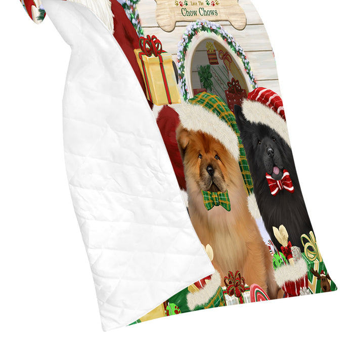 Happy Holidays Christmas Chow Chow Dogs House Gathering Quilt
