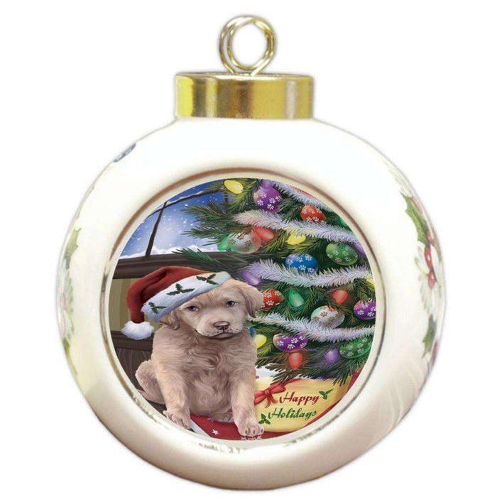 Christmas Happy Holidays Chesapeake Bay Retriever Dog with Tree and Presents Round Ball Christmas Ornament RBPOR53817