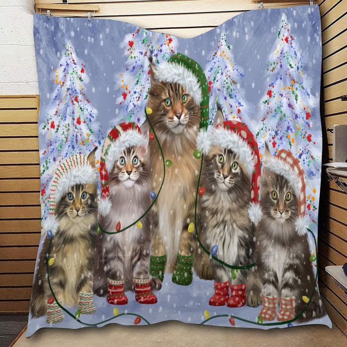 Christmas Lights and Maine Coon Cats  Quilt Bed Coverlet Bedspread - Pets Comforter Unique One-side Animal Printing - Soft Lightweight Durable Washable Polyester Quilt