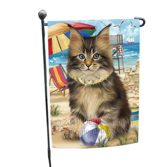 Pet Friendly Beach Maine Coon Cat Garden Flag GFLG51585