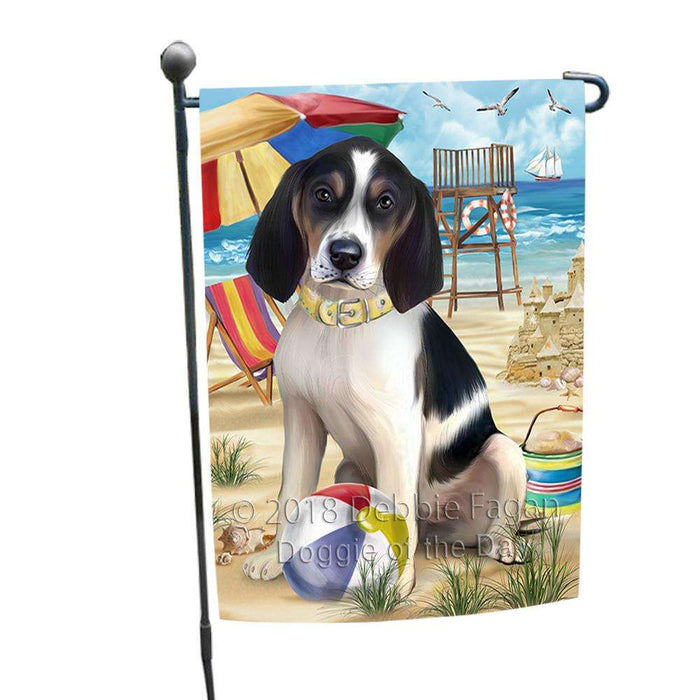 Pet Friendly Beach Treeing Walker Coonhound Dog Garden Flag GFLG49930