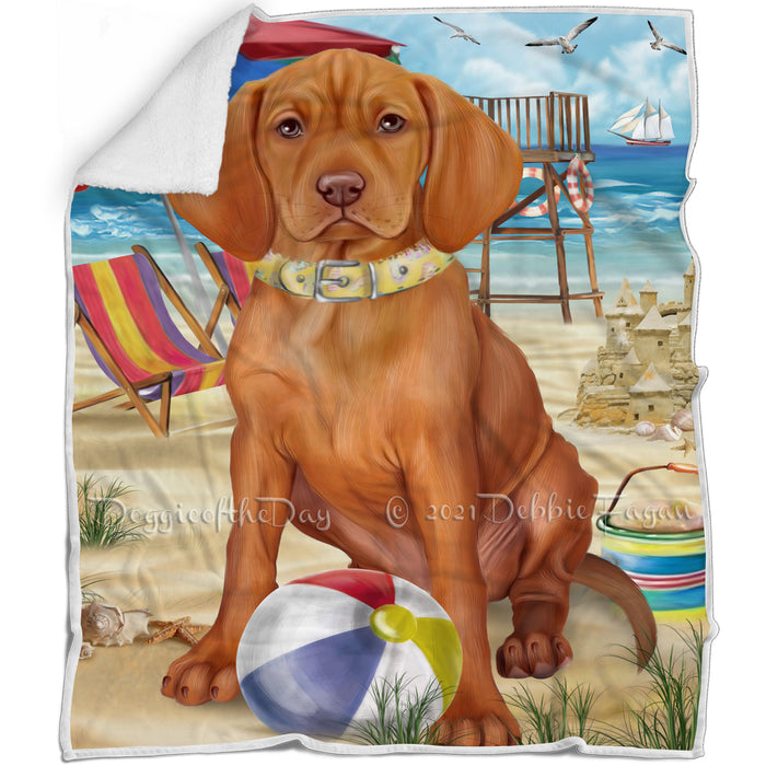 Pet Friendly Beach Vizsla Dog Blanket BLNKT66576