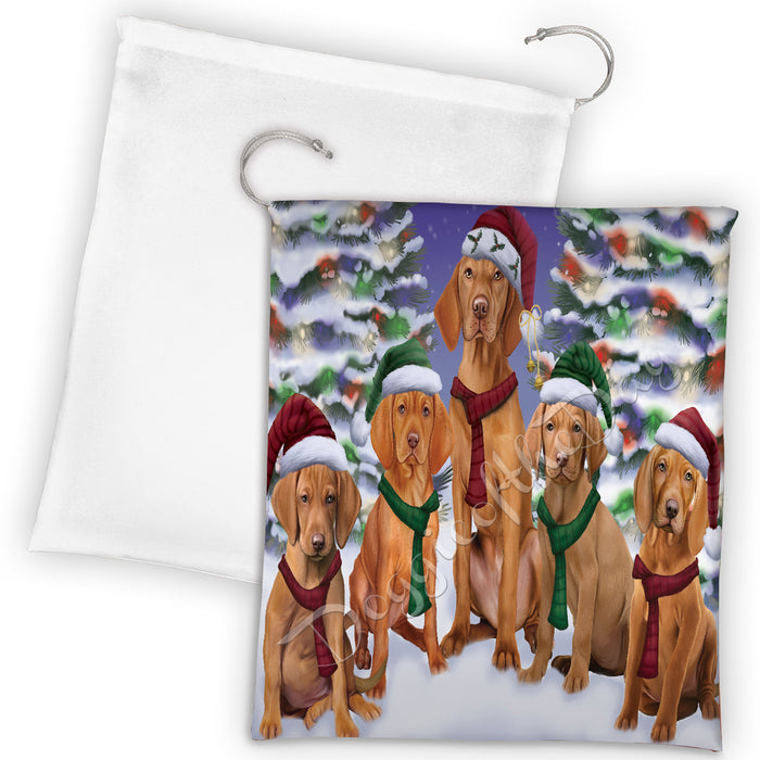 Vizsla Dogs Christmas Family Portrait in Holiday Scenic Background Drawstring Laundry or Gift Bag LGB48186