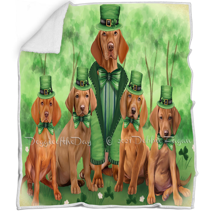 St. Patricks Day Irish Family Portrait Vizslas Dog Blanket BLNKT59295